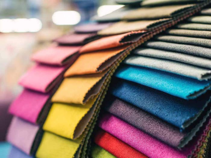 Color deepening agent